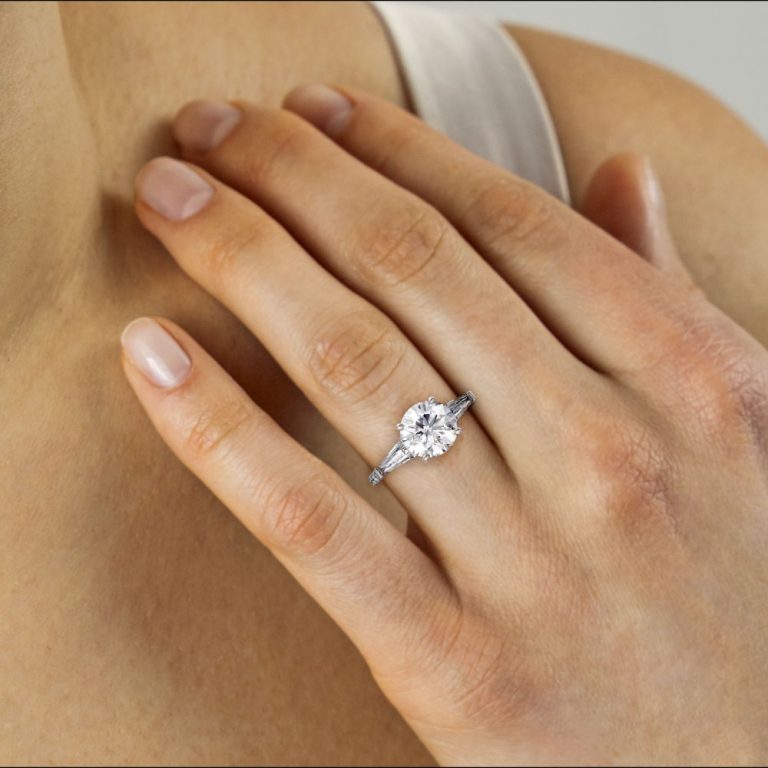 14K White Gold Baguette and Round Diamonds Fancy Cushion Ring